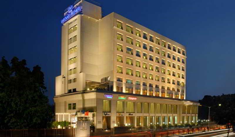 Radisson Mumbai Goregaon ภายนอก รูปภาพ